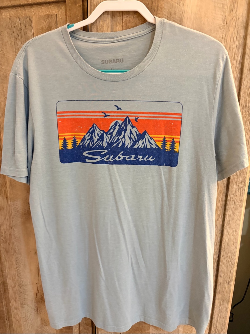 Subaru XL retro look Light Blue Heather Short Sleeve Graphic Tee Mountain Logo